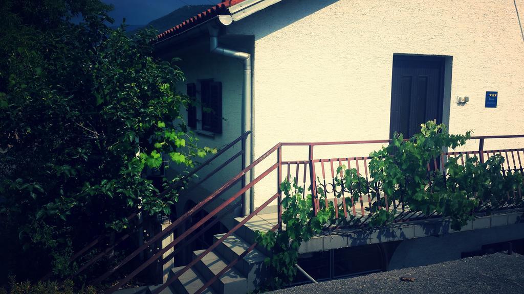 Apartmani Cempres Senj Senj  Cameră foto