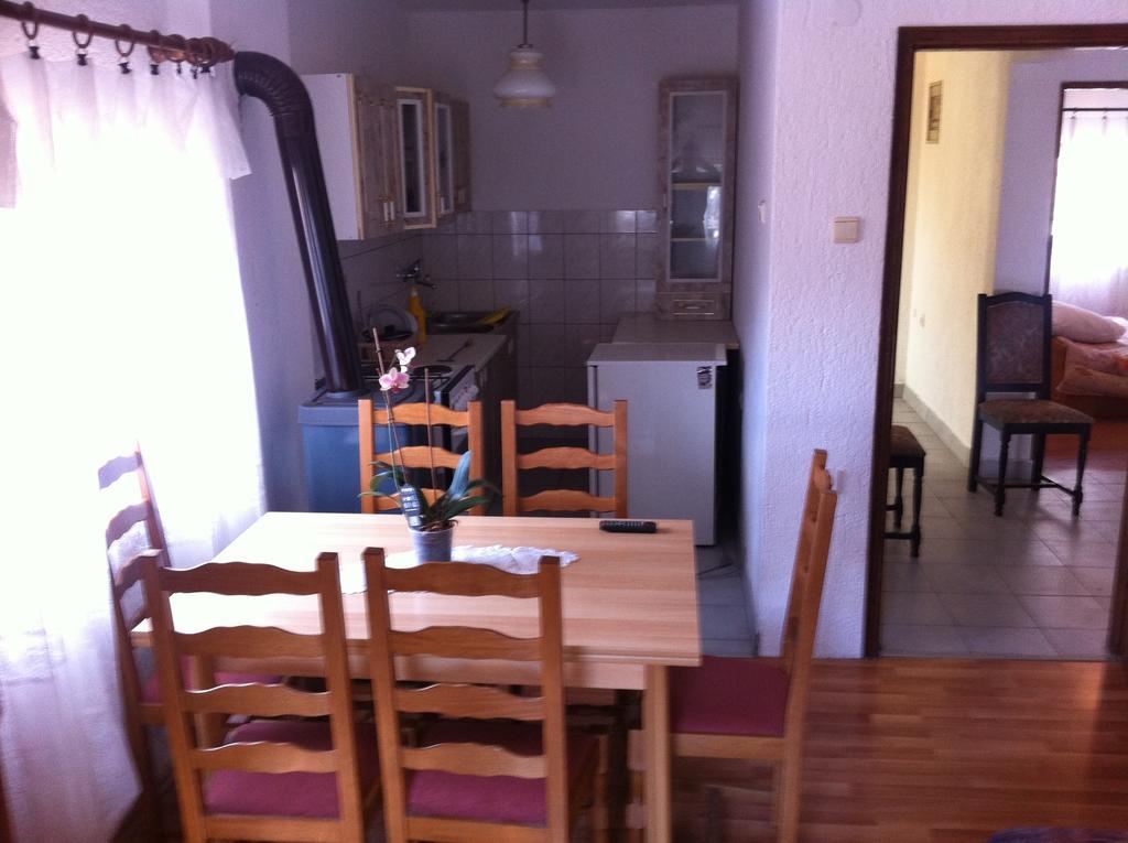 Apartmani Cempres Senj Senj  Cameră foto